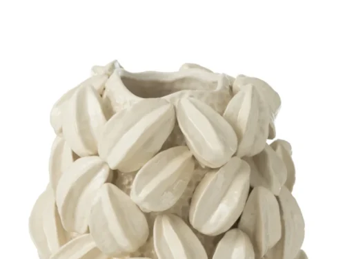 Vaas Lielane Klei Beige H38 cm met glanzende schelpvormige details en ambachtelijke uitstraling