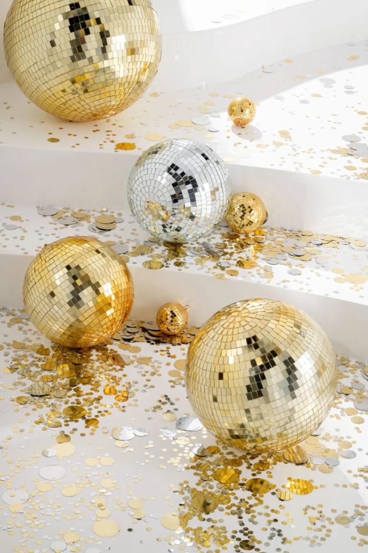 Spiegel Vaubor goud 25x25 cm, decoratieve discobal van spiegelglas voor sfeervol interieur