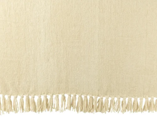 Deken Centil beige chenille met franjes, zachte ecru uitstraling en warme woonstijl