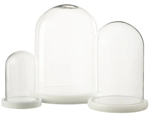 Decoratie Fesu Glas Wit: set van drie glazen stolpen met witte MDF voet, stijlvol en rustig woonaccent