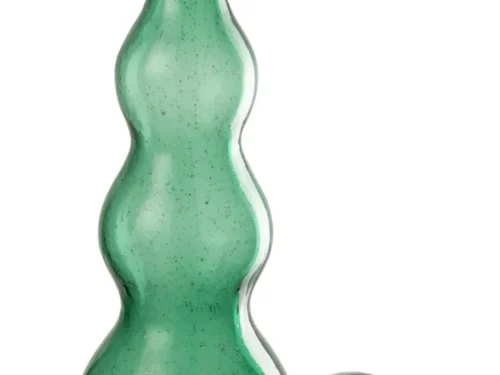 Groene glazen woonaccessoire Naurane met hoge vorm en stop, stijlvol en sfeervol decoratief object