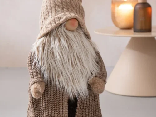 Decoratiefiguur Brunsting beige polyester kerstfiguur met lange witte baard en hoge puntmuts, 89 cm