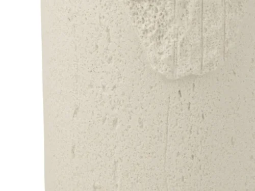 Wit Skauvak polyresin sokkel met reliëf, ronde vorm en rustieke textuur