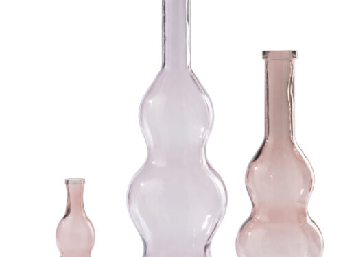 Set van roze glazen vloervazen, waaronder hoge Stolu vloervaas H100 cm, slank en stijlvol design