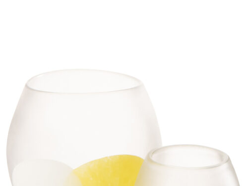 Bolglas Taurne glas wit met zachte ronde vorm en geel-witte accenten, stijlvol decoratief woonaccessoire