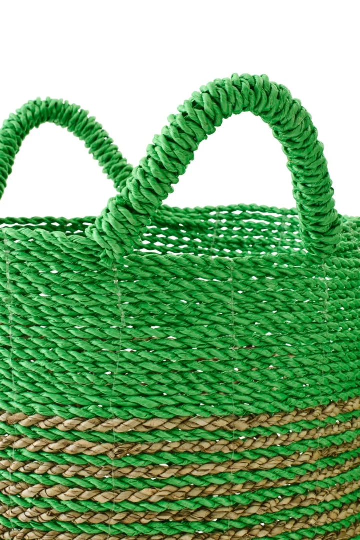 Mand Trakura raffia groen opbergmand met handgevlochten structuur en gestreept naturel detail