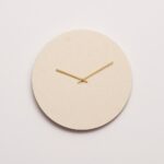 Klok Kleidesta Zwart, minimalistische wandklok Ø38 cm met zwarte afwerking en wijzers