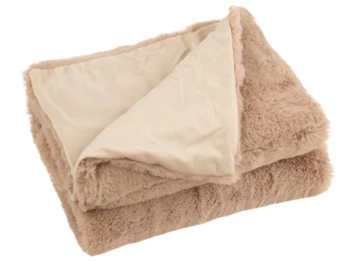 Plaid Sabon Roze, zachte poederroze faux fur plaid met warme, luxe uitstraling opgevouwen afgebeeld