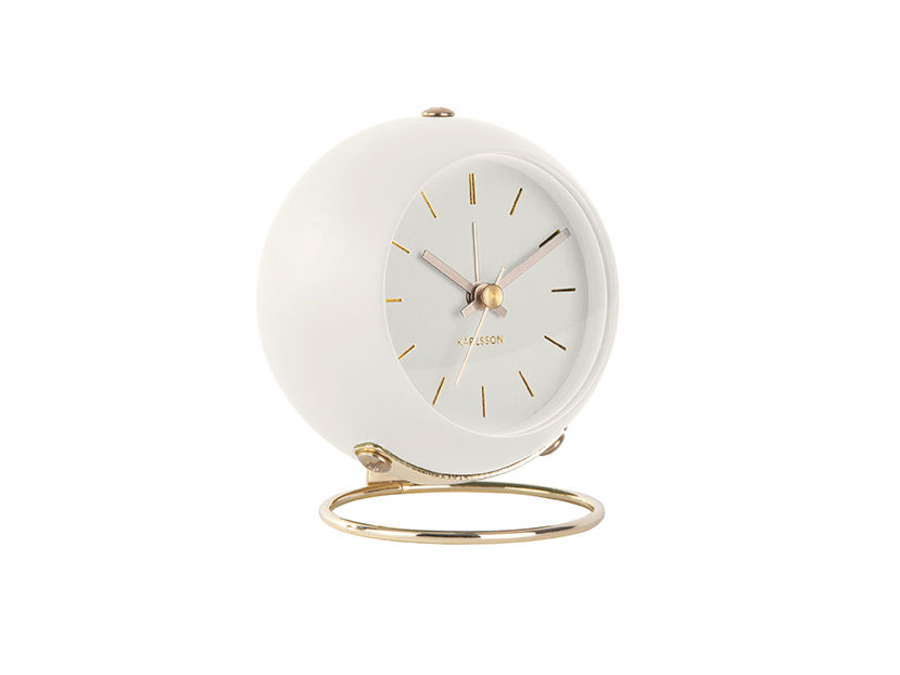 Wekker Skoldira Wit met glazen wijzerplaat, compact rond design en chique gouden details