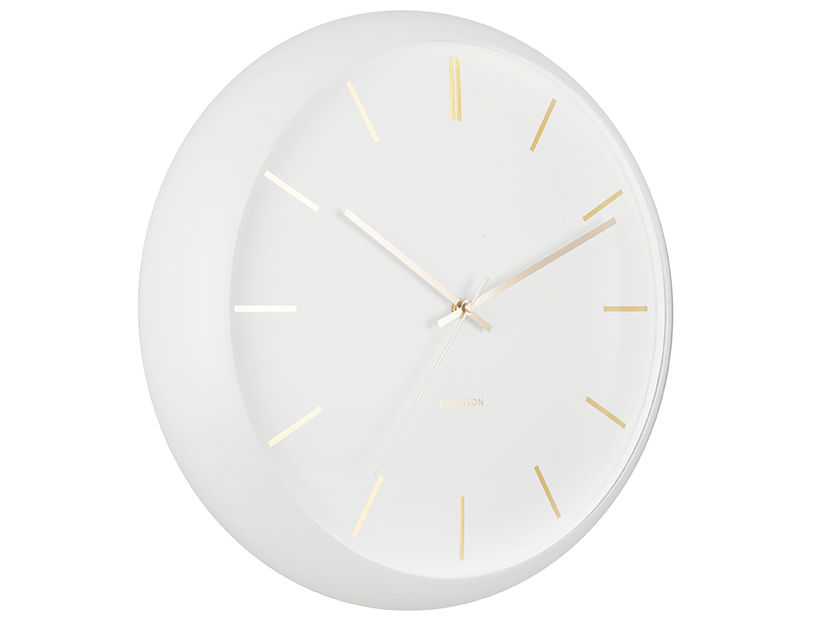 Karlsson Globe wandklok wit met glazen globe en gouden details, luxe en minimalistisch woonaccessoire