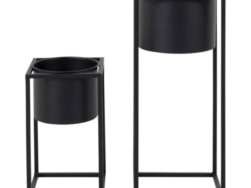 Set van 2 Seetum bloempotten van zwart staal, met slanke frames en twee verschillende hoogtes.