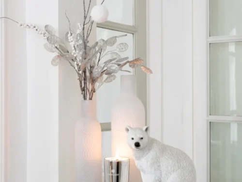 Witte Kunsttak Zoobin in vaas, decoratieve kunststof tak met zachte flocklaag en groot formaat
