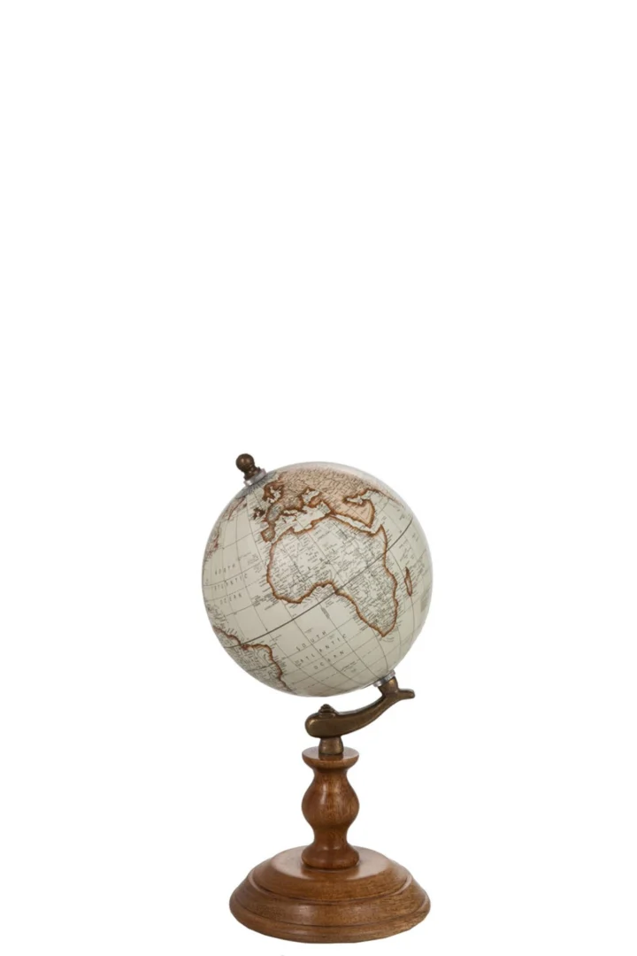 Wereldbol Meenar wit op houten voet, compact decoratief accent met vintage kaart en naturel details
