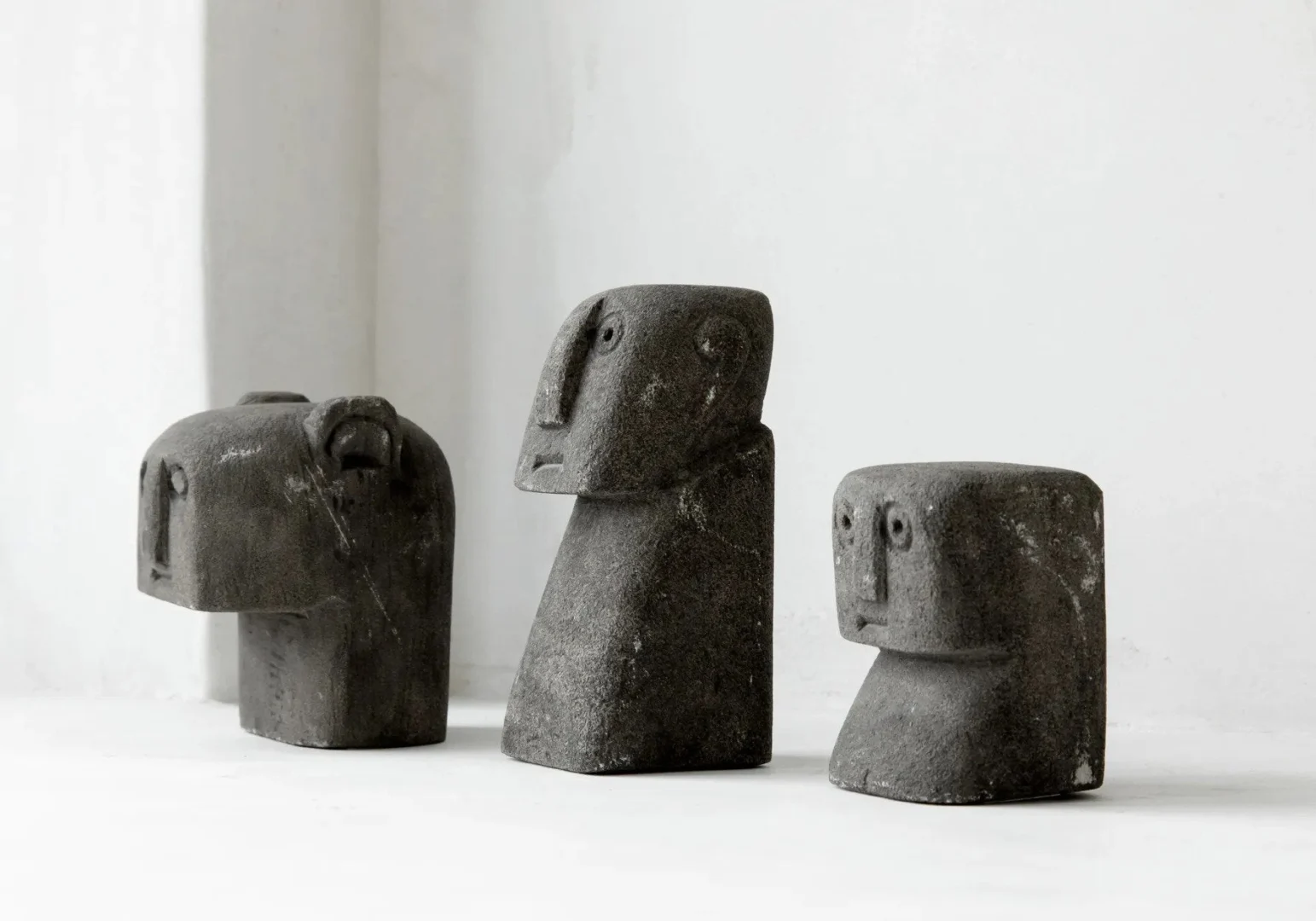 Beeld Naltu Steen Grijs H11 cm - Afbeelding 4