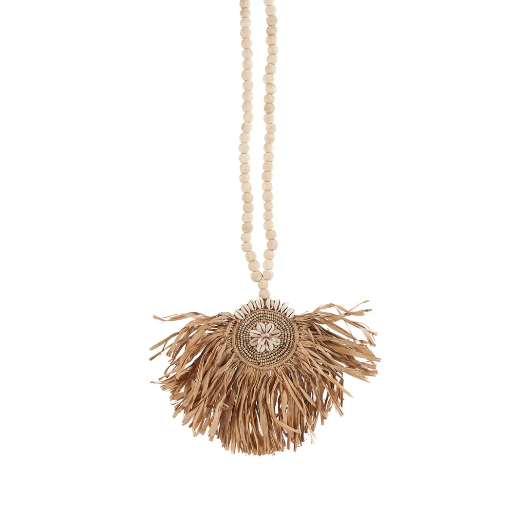 Gordijn Daaskine Naturel met houten kralen, raffia en schelpenhanger in warme naturel tinten