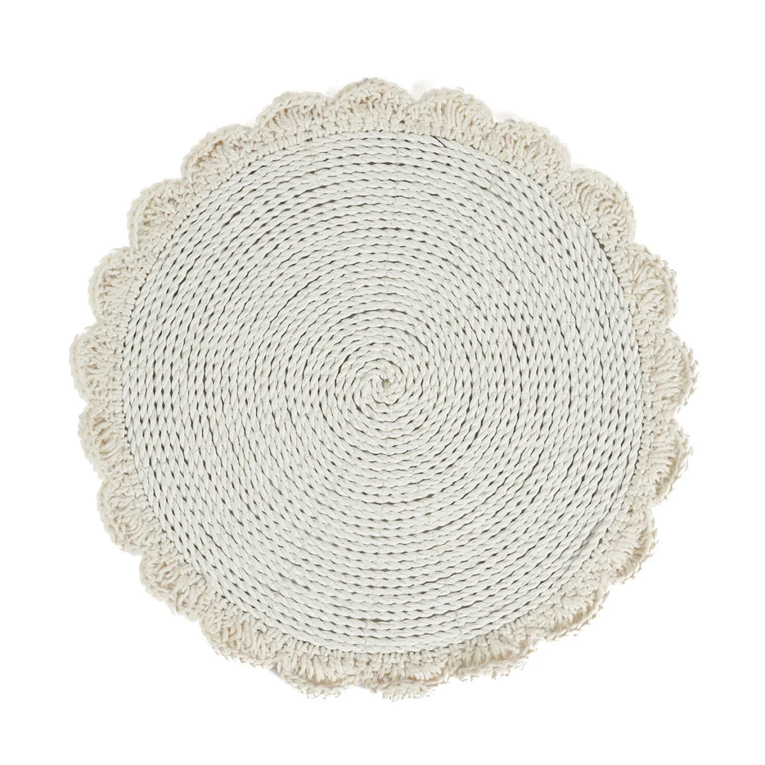 Placemat Gemmone Zeegras Wit met ronde gevlochten structuur en decoratieve scalloprand