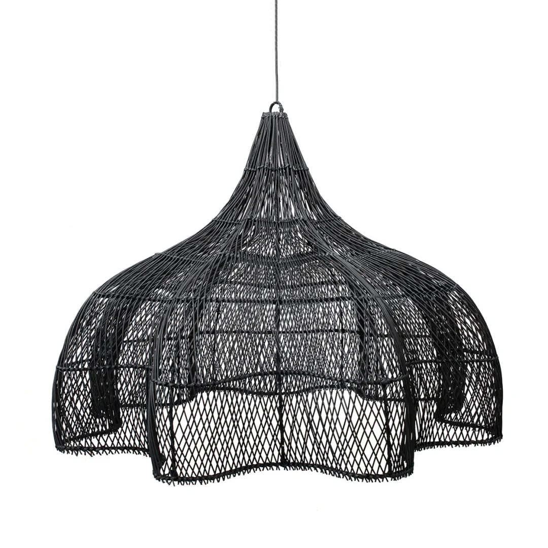 Decoratiehanger Ceesos Rotan Zwart, handgevlochten XL hanglamp met organische vorm en open geweven design