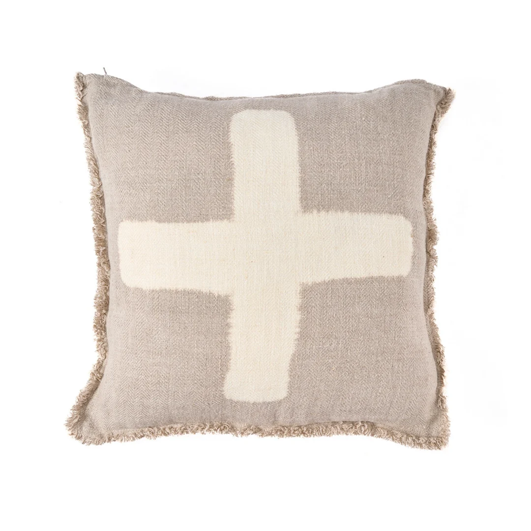Kussenhoes Ramer Naturel 50x50 cm met linnen look, handgemaakte franjes en licht kruispatroon
