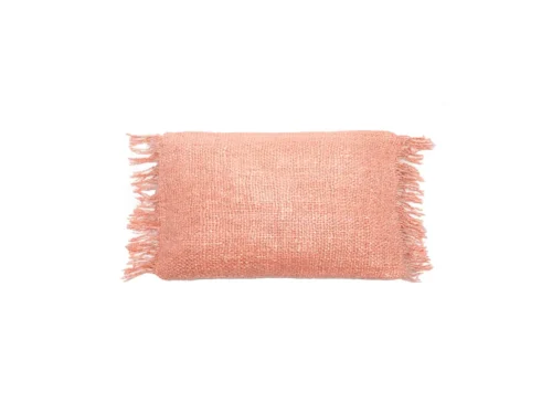 Slessino roze kussenhoes 30x50 cm van katoen met rijke textuur en speelse boho-franjes