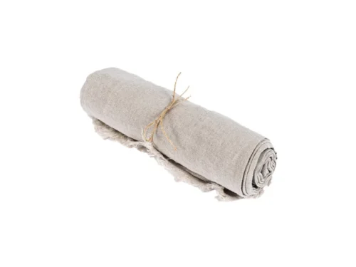 Tafelkleed Noonden beige linnen 150 x 150 cm, opgerold met touw, natuurlijke uitstraling