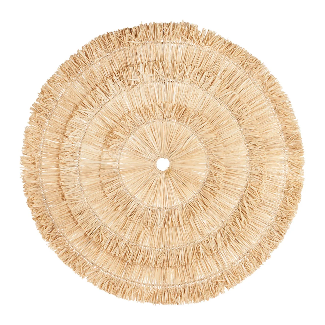 Wanddecoratie Tiedand Naturel van sisal met ronde lagen en handgemaakte textuur in warme natuurtint