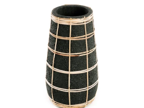 Cutievaas Naulvine rotan zwart naturel, compacte terracotta vaas met natuurlijke textuur en open mandlook