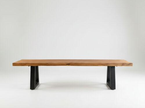 Bank Boltella Teak Naturel met gerecycled teakhouten blad en stevige zwarte ijzeren poten