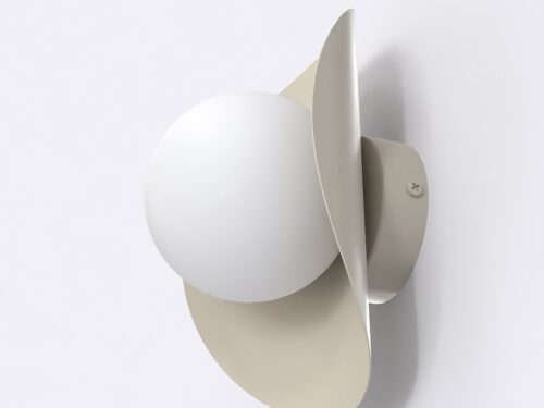 Wandlamp Calond Wit Ø10 cm met sculpturale vorm, witte kap en zachte sfeerverlichting