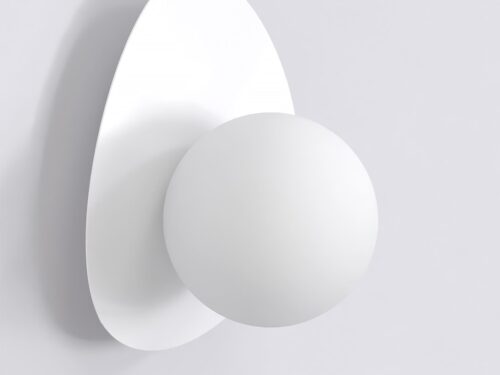 Wandlamp Dibar Wit Ø10 cm met ronde witte kap en strak, modern design op een lichte wand