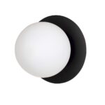 Wandlamp Breidor Zwart Ø15 cm met zwart staal en witte glazen kap voor zacht, sfeervol licht