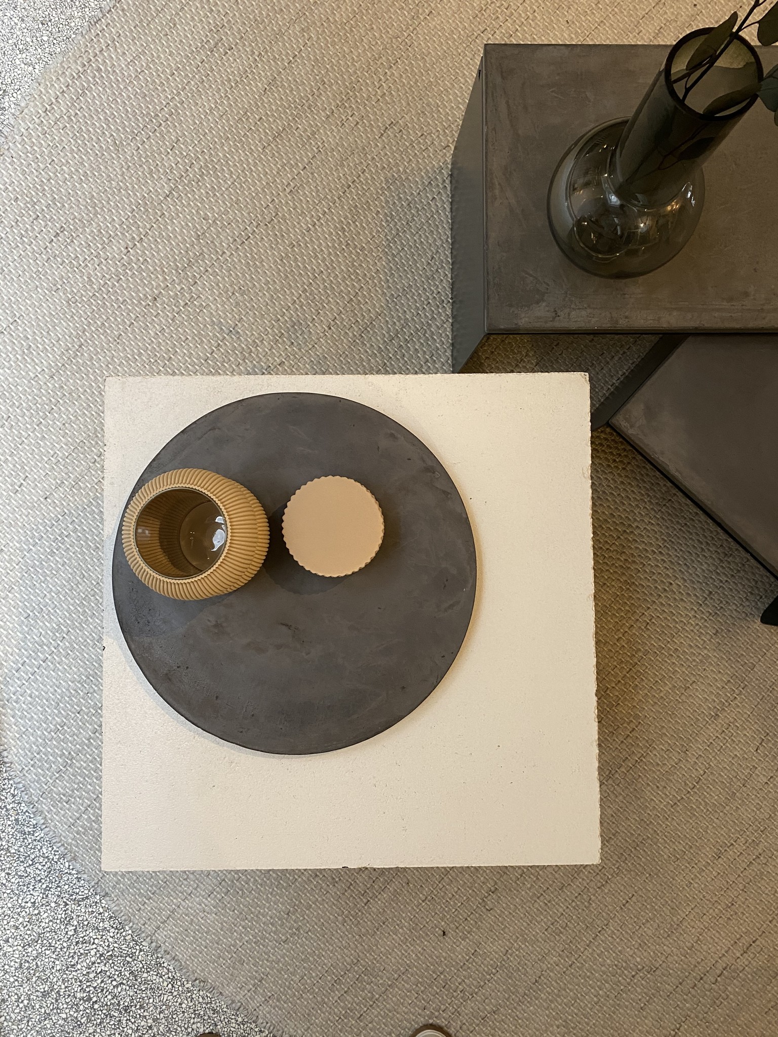 Vaas Faultond Beton Grijs Ø45 cm - Afbeelding 3