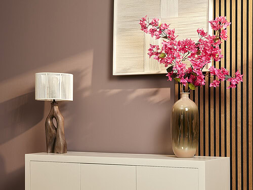 TV-meubel Zumone Zand 150 cm met strakke beige afwerking, drie deuren en modern minimalistisch design