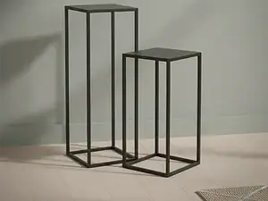 Bijzettafel Qelvuvalo zwart 30 x 30 cm vierkant metaal