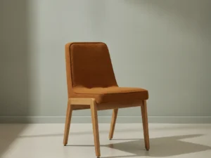 Eetkamerstoel  Braro beige boucl√© houten frame