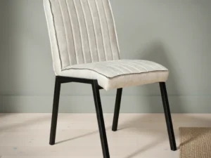 Eetkamerstoel Caoviax beige  zwart metalen frame