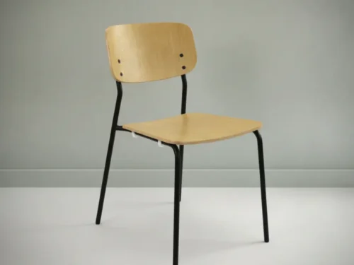 Eetkamerstoel Ilona beige  eikenhout stapelbaar metalen frame