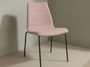 Eetkamerstoel  Miira roze wolvilt met armleuning stapelbaar