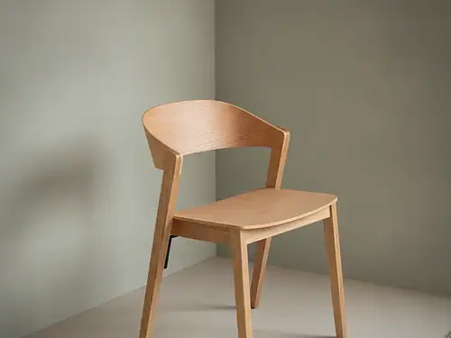 Eetkamerstoel Naario zwart  eikenhout metalen frame