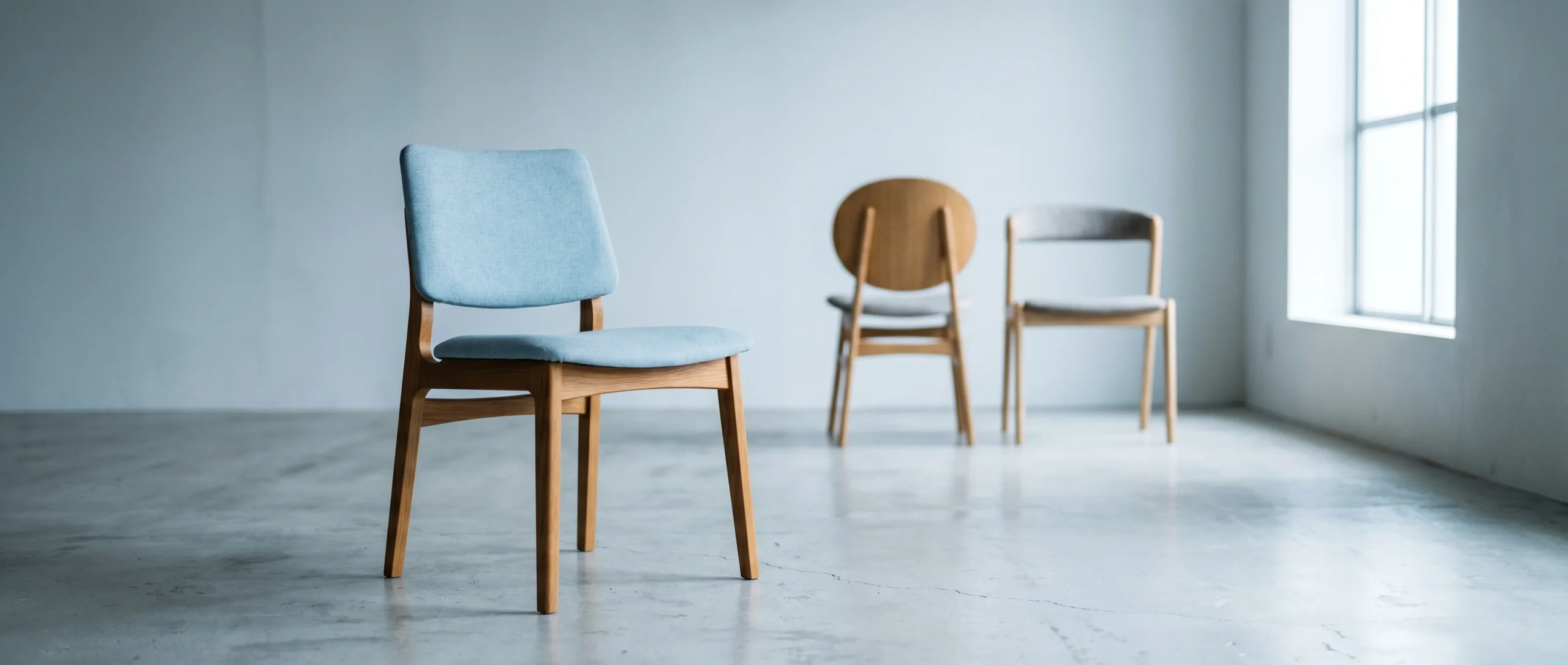 Lichtblauwe eetkamerstoelen