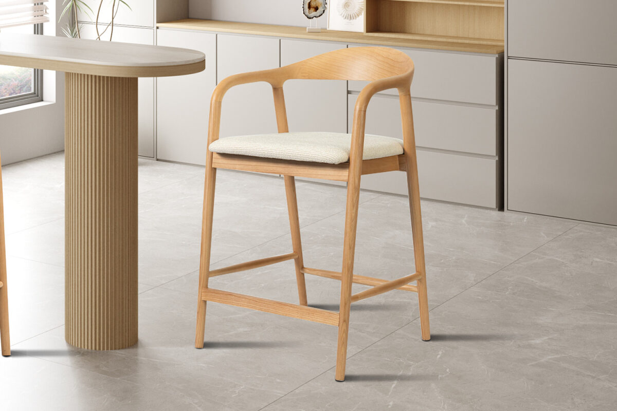 Counterstoel Cannes Met armleuning naturel beige stof Japandi – foto 2