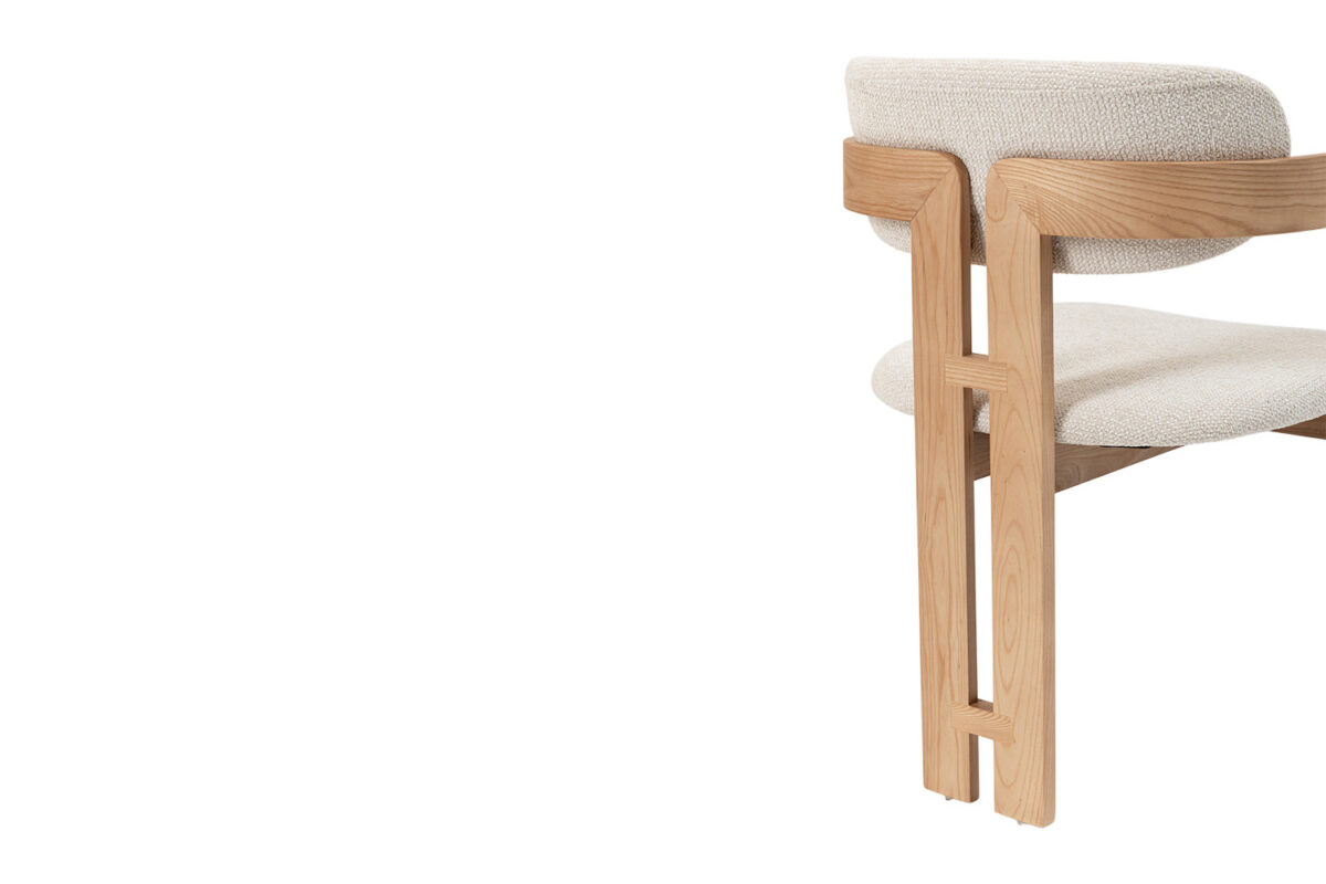 Eetkamerstoel Siena Met armleuning naturel beige stof Japandi – foto 13