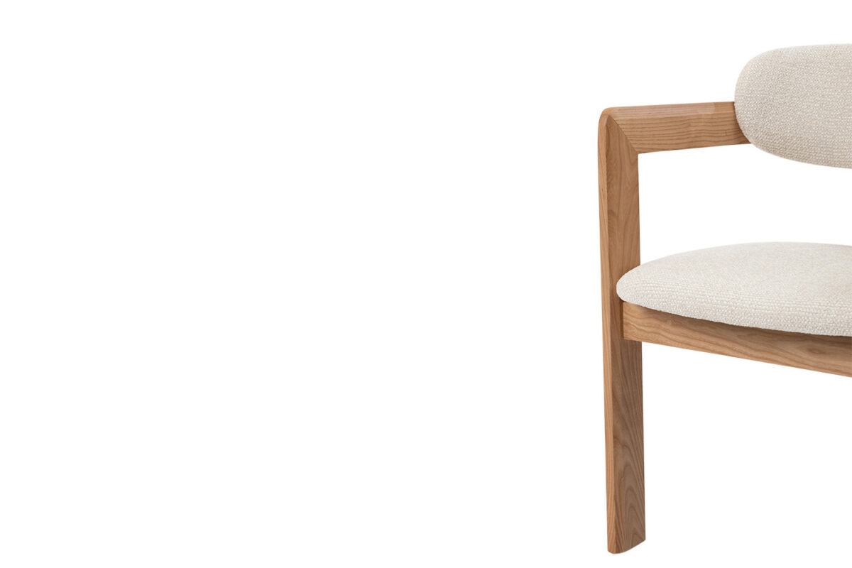 Eetkamerstoel Siena Met armleuning naturel beige stof Japandi – foto 19